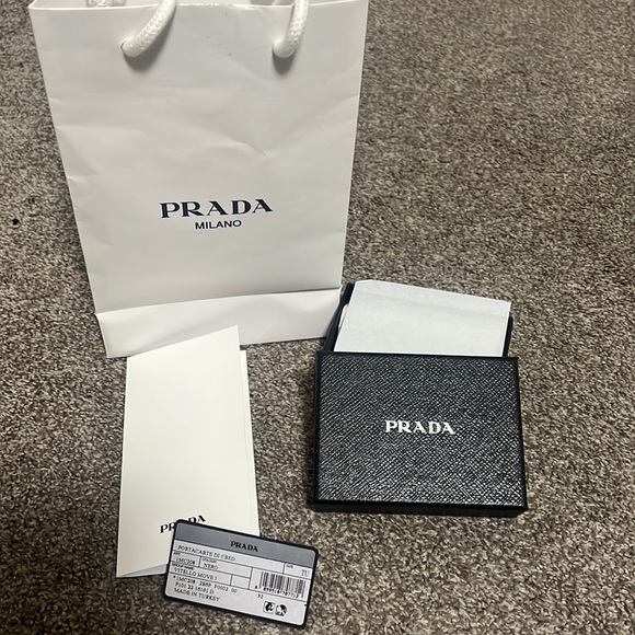 PRADA CARD HOLDER - Picture 4 of 6